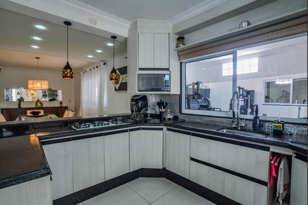 Casa à venda com 300m², 3 quartos e 5 vagasCozinha