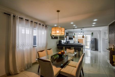 Casa à venda com 300m², 3 quartos e 5 vagasCopa