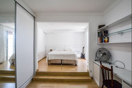 Casa à venda com 300m², 3 quartos e 5 vagasSuíte 2