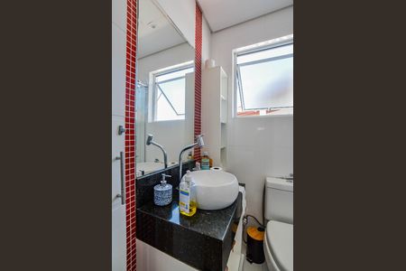 Casa à venda com 300m², 3 quartos e 5 vagasBanheiro da Suíte 3