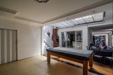 Casa à venda com 300m², 3 quartos e 5 vagasQuintal