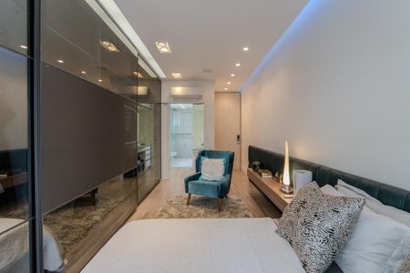 Apartamento à venda com 240m², 4 quartos e 1 vaga Apartamento à venda com 240m², 4 quartos e 1 vagaSuíte 3