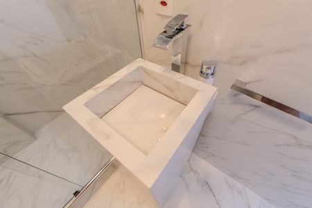 Apartamento à venda com 240m², 4 quartos e 1 vaga Apartamento à venda com 240m², 4 quartos e 1 vagaBanheiro da Suíte 2