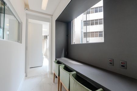 Apartamento à venda com 240m², 4 quartos e 1 vaga Apartamento à venda com 240m², 4 quartos e 1 vagaÁrea de Serviço