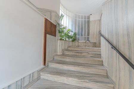 Apartamento à venda com 240m², 4 quartos e 1 vaga Apartamento à venda com 240m², 4 quartos e 1 vagaHall de entrada