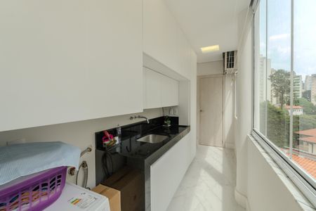 Apartamento à venda com 240m², 4 quartos e 1 vaga Apartamento à venda com 240m², 4 quartos e 1 vagaÁrea de Serviço