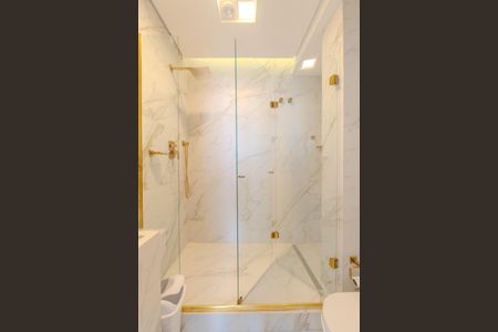 Apartamento à venda com 240m², 4 quartos e 1 vaga Apartamento à venda com 240m², 4 quartos e 1 vagaBanheiro da Suíte 1