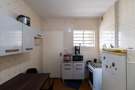 Casa à venda com 203m², 2 quartos e 3 vagas Casa à venda com 203m², 2 quartos e 3 vagasCozinha