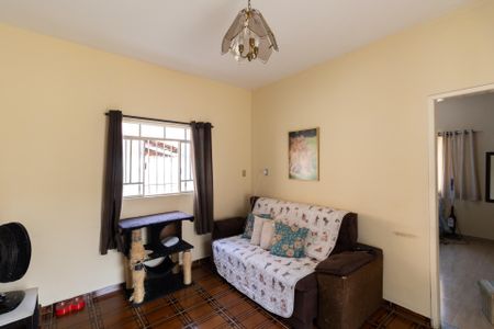 Casa à venda com 203m², 2 quartos e 3 vagas Casa à venda com 203m², 2 quartos e 3 vagasSala