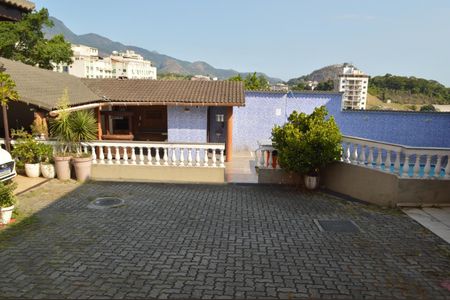Casa de condomínio à venda com 125m², 3 quartos e 2 vagas Casa de condomínio à venda com 125m², 3 quartos e 2 vagasÁrea comum