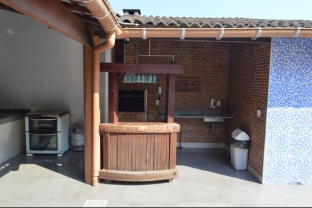 Casa de condomínio à venda com 125m², 3 quartos e 2 vagas Casa de condomínio à venda com 125m², 3 quartos e 2 vagasÁrea comum - Churrasqueira