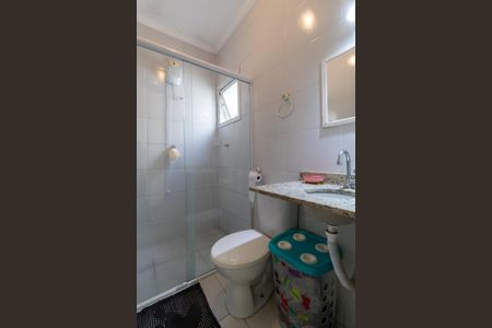 Casa à venda com 60m², 3 quartos e 3 vagasBanheiro 