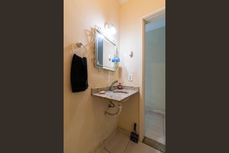 Casa à venda com 60m², 3 quartos e 3 vagasLavabo