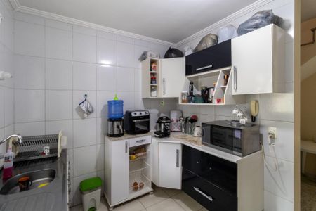 Casa à venda com 60m², 3 quartos e 3 vagasCozinha 