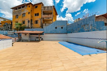 Casa à venda com 420m², 4 quartos e 3 vagas Casa à venda com 420m², 4 quartos e 3 vagasPiscina
