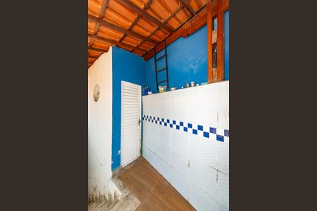 Casa à venda com 420m², 4 quartos e 3 vagas Casa à venda com 420m², 4 quartos e 3 vagasLavabo