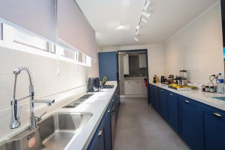 Apartamento à venda com 140m², 2 quartos e 1 vaga Apartamento à venda com 140m², 2 quartos e 1 vagaCozinha