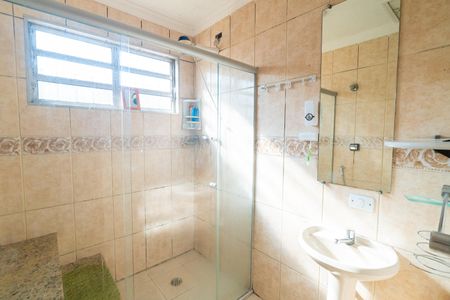 Casa para alugar com 70m², 2 quartos e 2 vagas Casa para alugar com 70m², 2 quartos e 2 vagasBanheiro