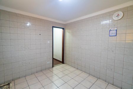 Casa para alugar com 70m², 2 quartos e 2 vagas Casa para alugar com 70m², 2 quartos e 2 vagasCozinha