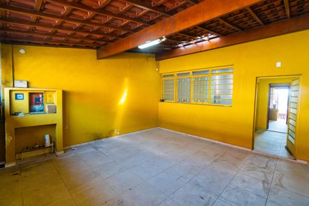 Casa para alugar com 70m², 2 quartos e 2 vagas Casa para alugar com 70m², 2 quartos e 2 vagasGaragem