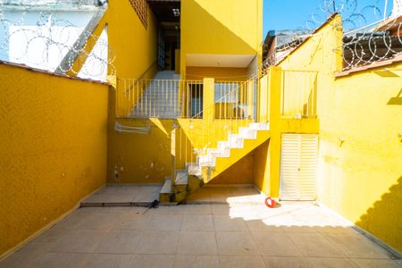 Casa para alugar com 70m², 2 quartos e 2 vagas Casa para alugar com 70m², 2 quartos e 2 vagasQuintal