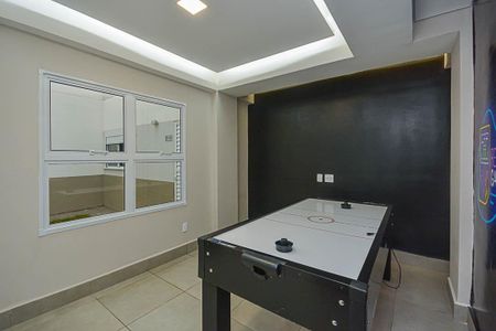 Casa para alugar com 45m², 2 quartos e 1 vaga Casa para alugar com 45m², 2 quartos e 1 vagaSalão de jogos