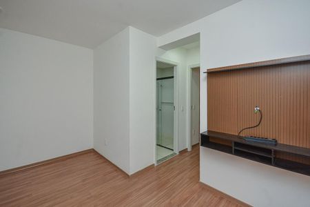 Sala de casa para alugar com 2 quartos, 45m² em Jurubatuba, São Paulo