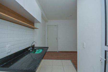 Cozinha de casa para alugar com 2 quartos, 45m² em Jurubatuba, São Paulo