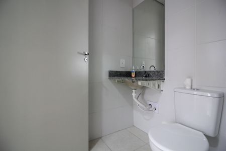 Apartamento para alugar com 45m², 2 quartos e 1 vaga Apartamento para alugar com 45m², 2 quartos e 1 vagaBanheiro Social