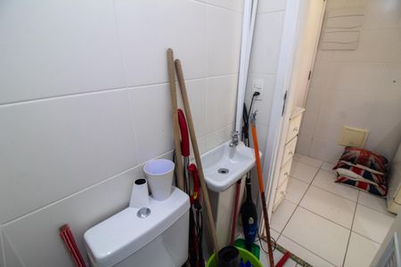 Apartamento à venda com 105m², 3 quartos e 2 vagasBanheiro de Serviço