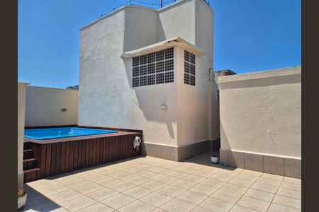 Apartamento à venda com 155m², 3 quartos e 2 vagas Apartamento à venda com 155m², 3 quartos e 2 vagasÁrea da Piscina