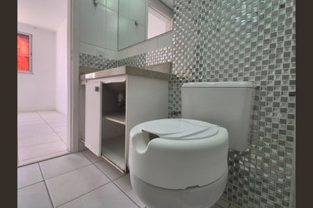 Apartamento à venda com 155m², 3 quartos e 2 vagas Apartamento à venda com 155m², 3 quartos e 2 vagasBanheiro da Suíte