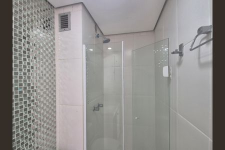 Apartamento à venda com 155m², 3 quartos e 2 vagas Apartamento à venda com 155m², 3 quartos e 2 vagasBanheiro da Suíte