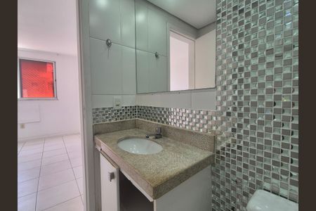 Apartamento à venda com 155m², 3 quartos e 2 vagas Apartamento à venda com 155m², 3 quartos e 2 vagasBanheiro da Suíte