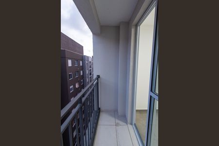 Apartamento à venda com 39m², 2 quartos e 1 vaga Apartamento à venda com 39m², 2 quartos e 1 vagaVaranda