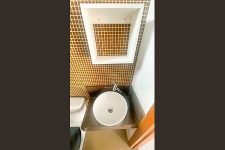 Casa à venda com 198m², 3 quartos e 3 vagasBanheiro