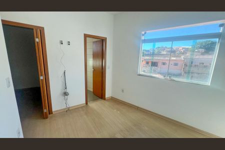 Casa à venda com 198m², 3 quartos e 3 vagasQuarto 3