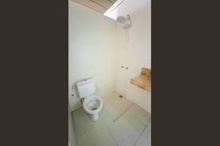 Casa à venda com 198m², 3 quartos e 3 vagasBanheiro