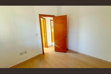 Casa à venda com 198m², 3 quartos e 3 vagasQuarto 1