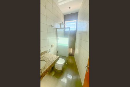 Casa à venda com 198m², 3 quartos e 3 vagasBanheiro