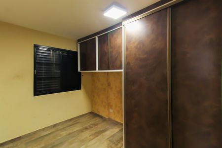 Apartamento à venda com 68m², 2 quartos e 1 vagaQuarto 2