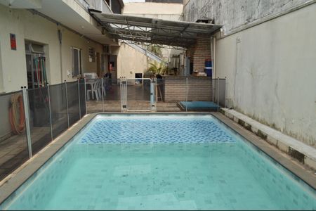 Casa à venda com 350m², 4 quartos e 3 vagasPiscina