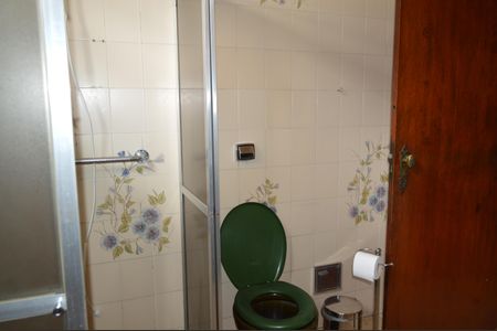 Casa à venda com 350m², 4 quartos e 3 vagasBanheiro da Suíte 3