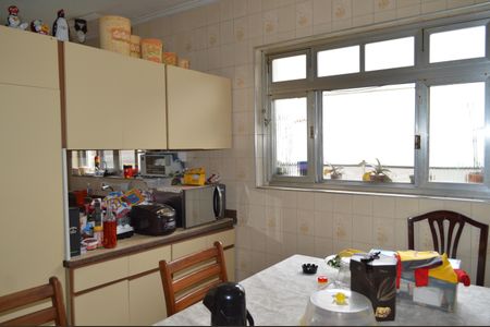 Casa à venda com 350m², 4 quartos e 3 vagasCozinha