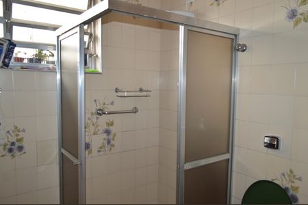 Casa à venda com 350m², 4 quartos e 3 vagasBanheiro da Suíte 3