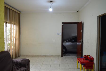 Casa à venda com 350m², 4 quartos e 3 vagasSala