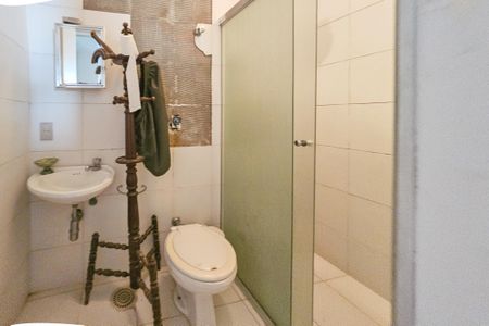 Apartamento para alugar com 350m², 4 quartos e 2 vagasBanheiro de serviço