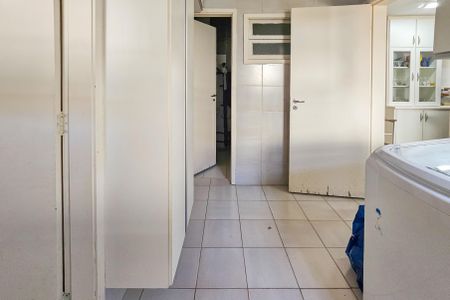 Apartamento para alugar com 350m², 4 quartos e 2 vagasÁrea de serviço