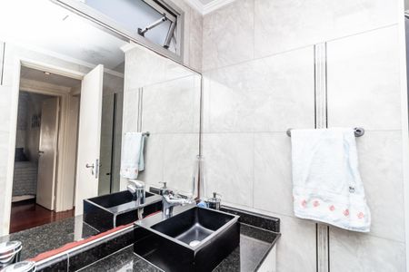 Apartamento à venda com 112m², 3 quartos e 2 vagasBanheiro