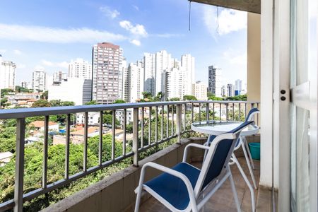 Apartamento à venda com 112m², 3 quartos e 2 vagasVaranda